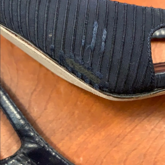 ❌SOLD ❌Slingback Navy blue heels - Picture 7 of 7